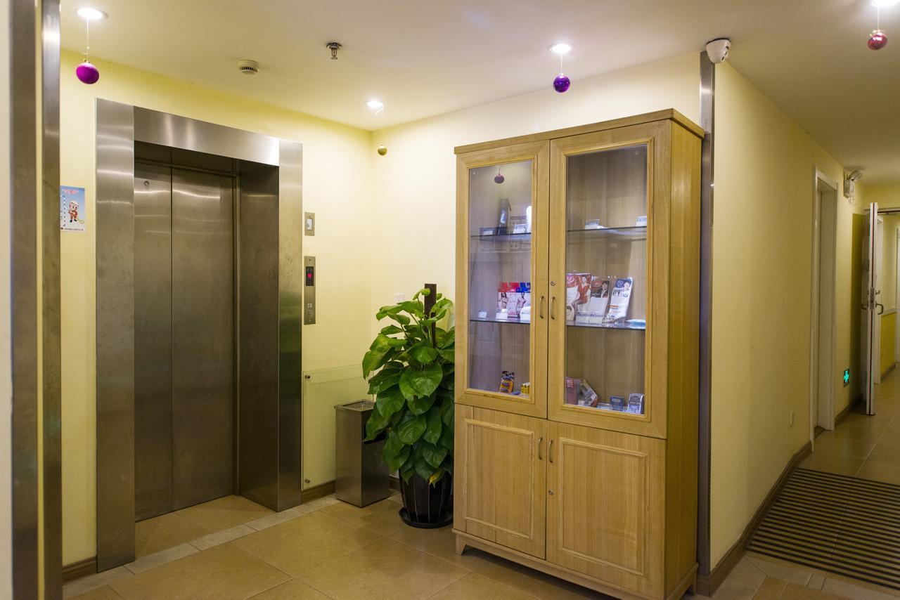 Home Inn Beijing Dinghui Bridge Wuluju Metro Station מראה חיצוני תמונה