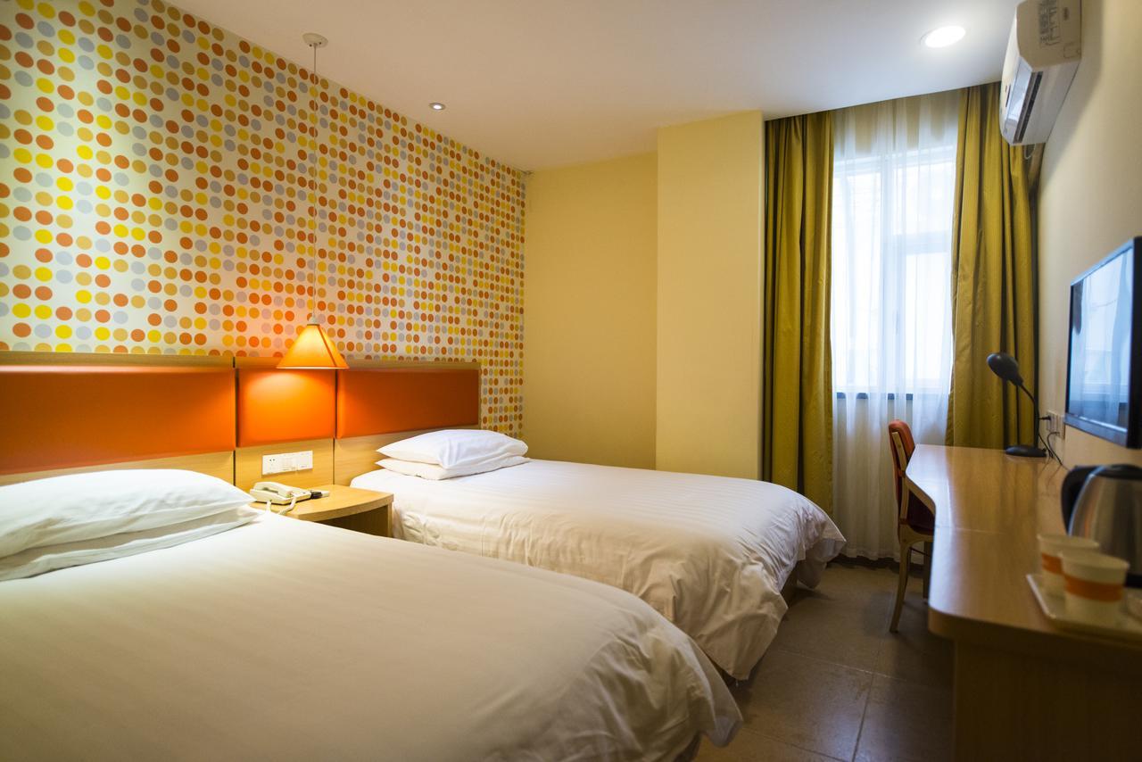 Home Inn Beijing Dinghui Bridge Wuluju Metro Station מראה חיצוני תמונה