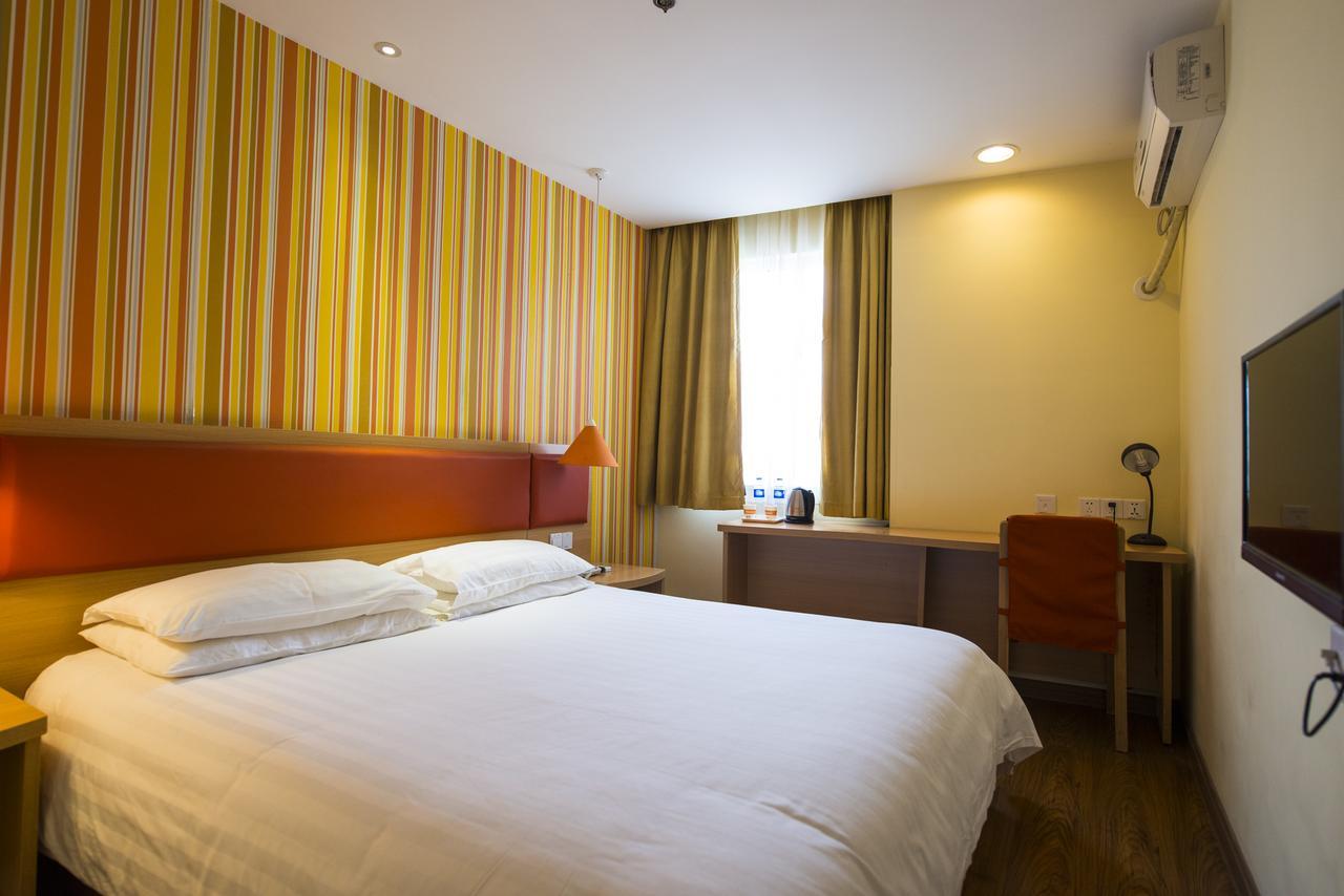 Home Inn Beijing Dinghui Bridge Wuluju Metro Station מראה חיצוני תמונה